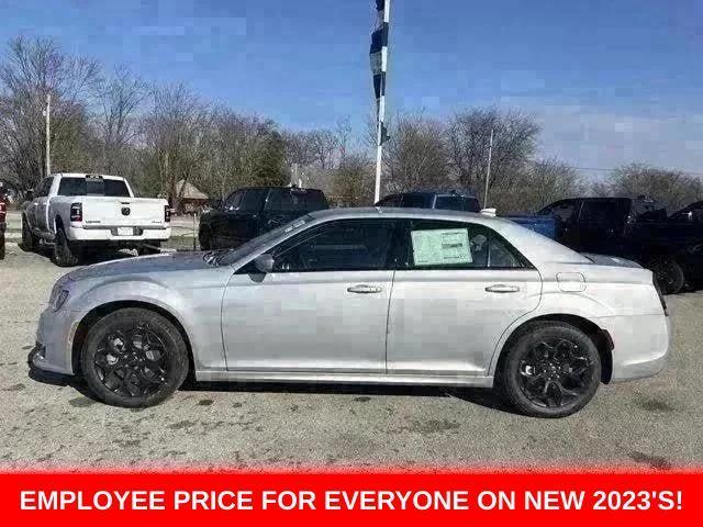 new 2023 Chrysler 300 car, priced at $44,539