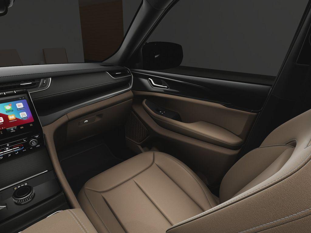 new 2025 Jeep Grand Cherokee car, priced at $49,871