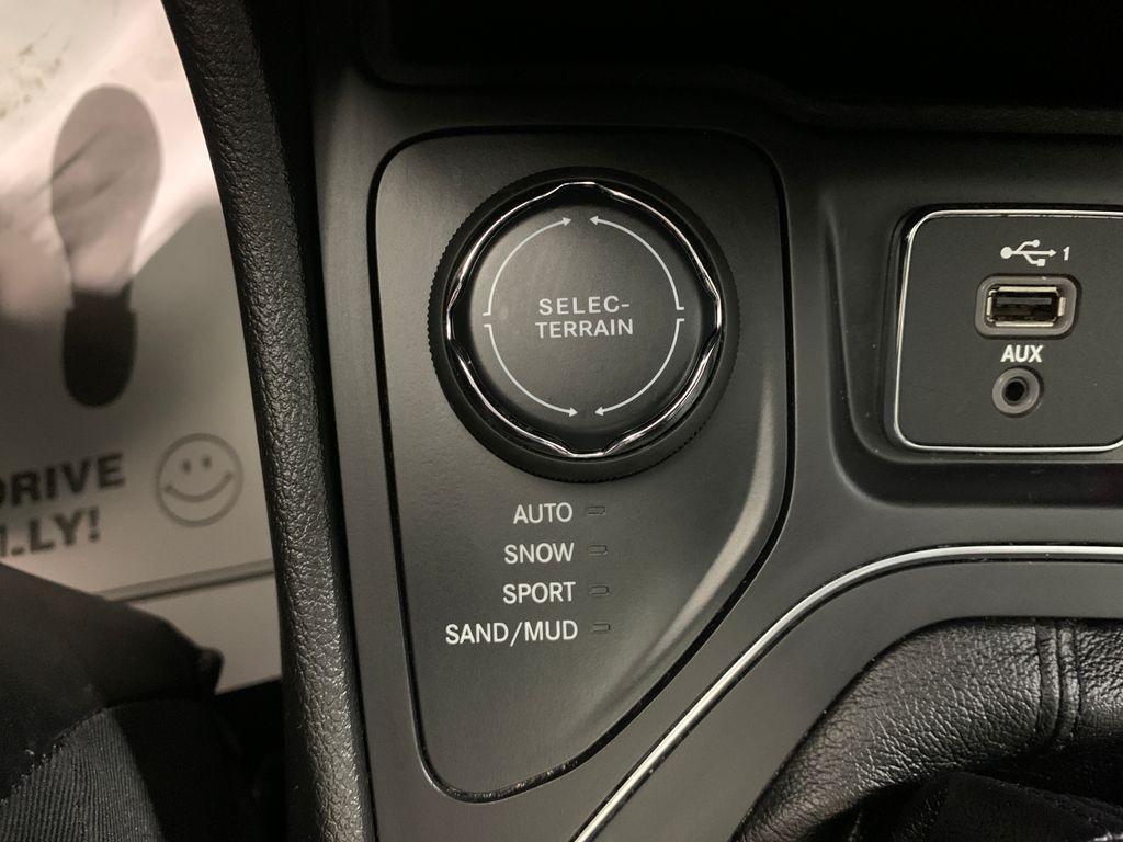 used 2021 Jeep Cherokee car, priced at $18,464