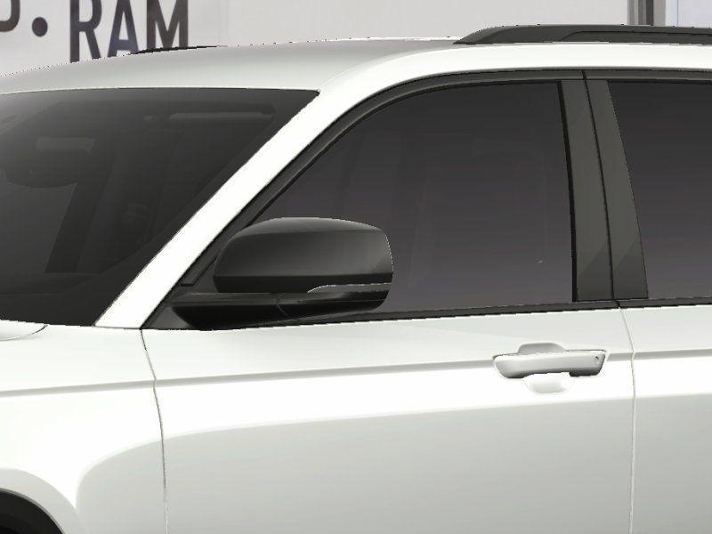 new 2025 Jeep Grand Cherokee car, priced at $43,426