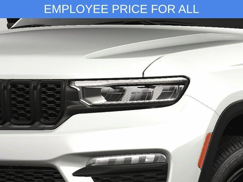 new 2025 Jeep Grand Cherokee car, priced at $45,176