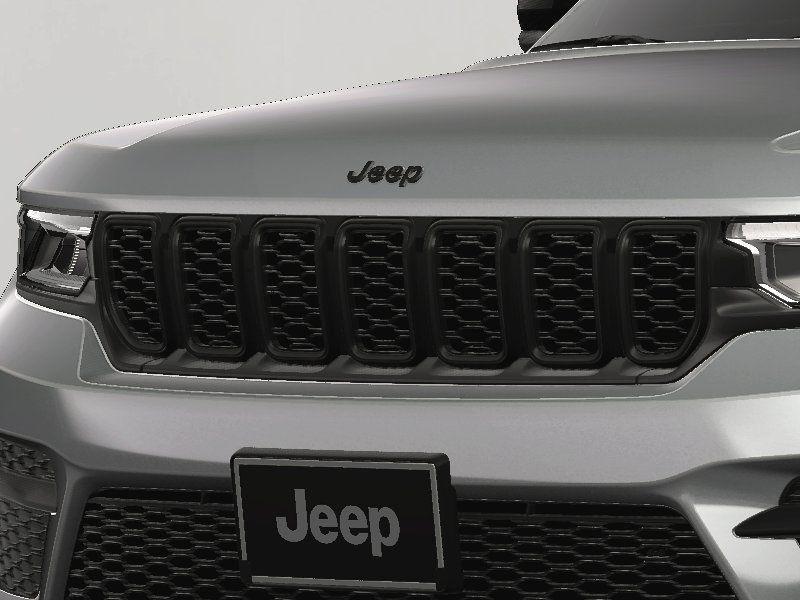 new 2024 Jeep Grand Cherokee car, priced at $41,652