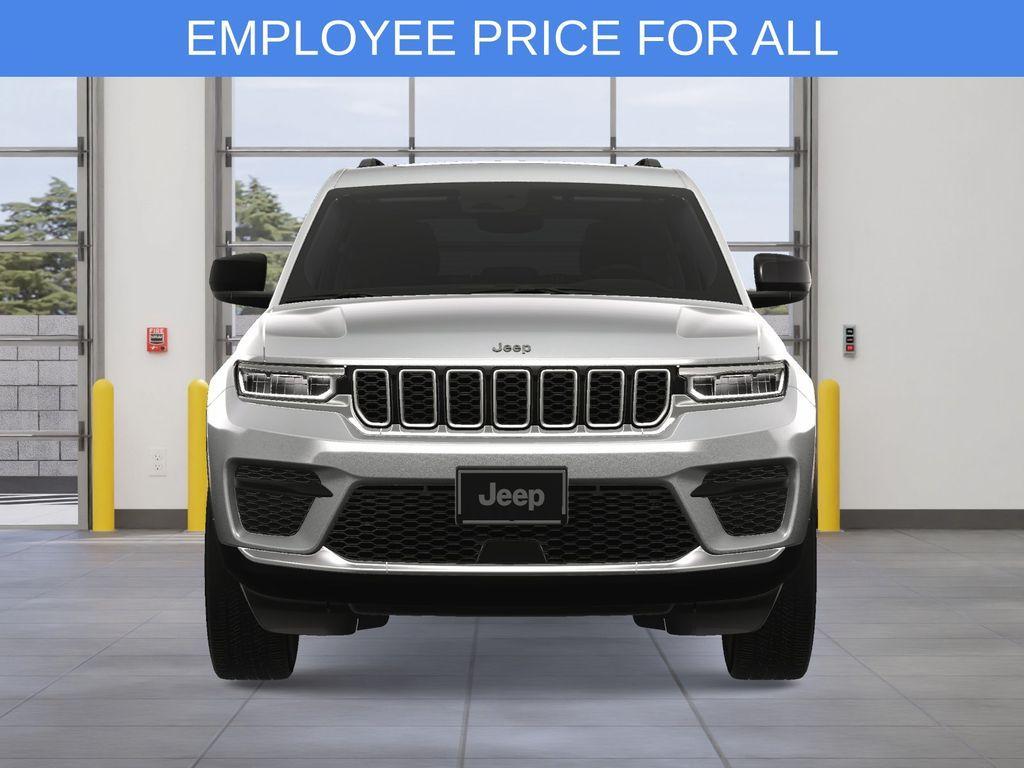 new 2025 Jeep Grand Cherokee car, priced at $41,317