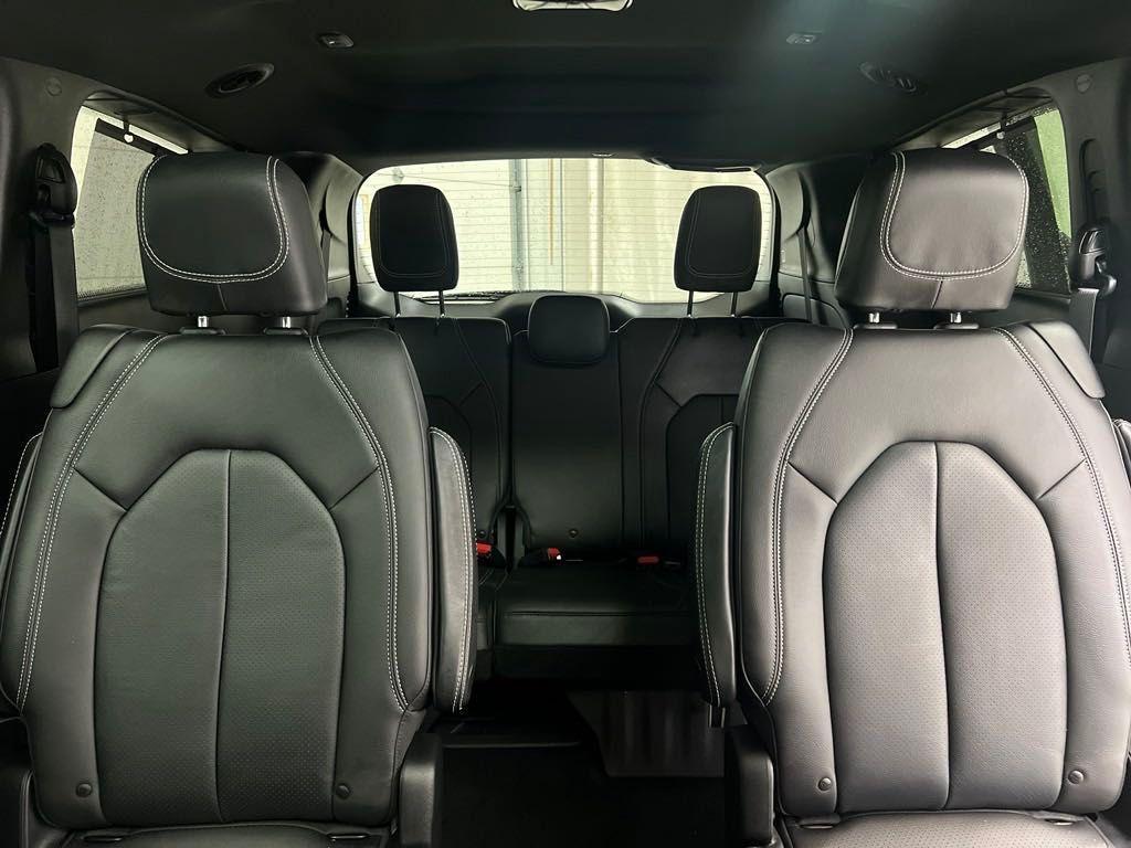 used 2021 Chrysler Pacifica car, priced at $28,919