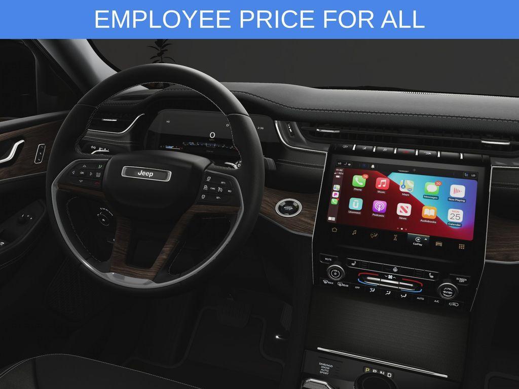 new 2025 Jeep Grand Cherokee car, priced at $44,355