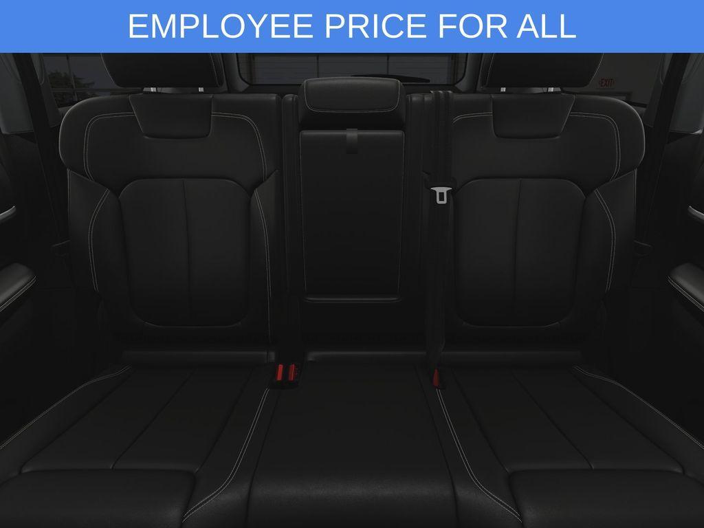 new 2025 Jeep Grand Cherokee car, priced at $44,355