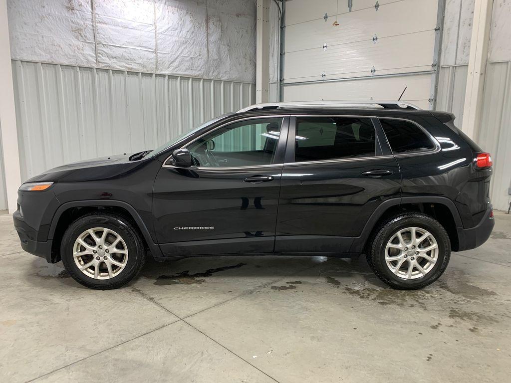 used 2015 Jeep Cherokee car, priced at $9,994