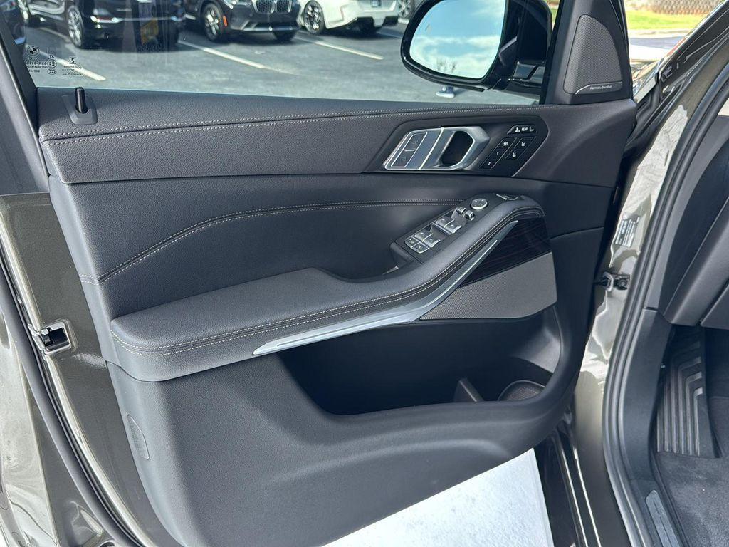 used 2021 BMW X7 car, priced at $51,900