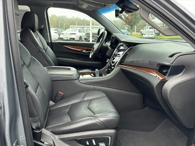 used 2019 Cadillac Escalade ESV car, priced at $38,270