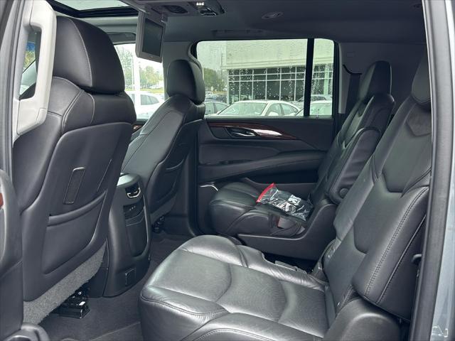 used 2019 Cadillac Escalade ESV car, priced at $38,270