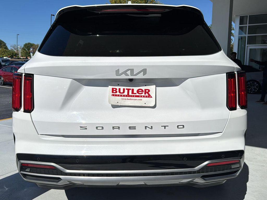 used 2022 Kia Sorento car, priced at $25,000