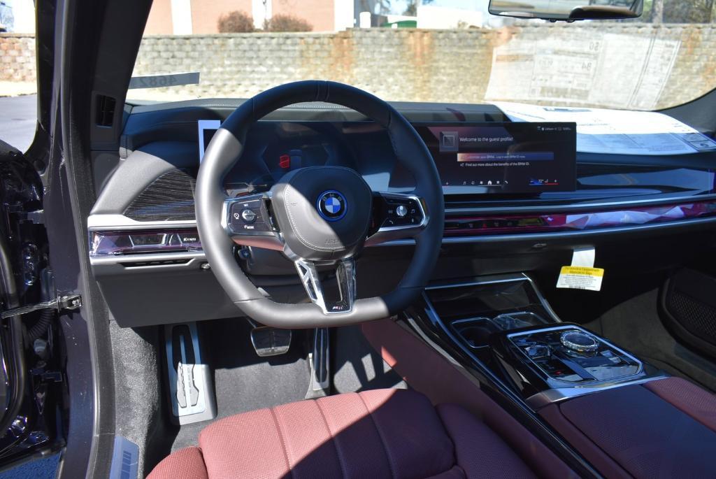 new 2024 BMW i7 car