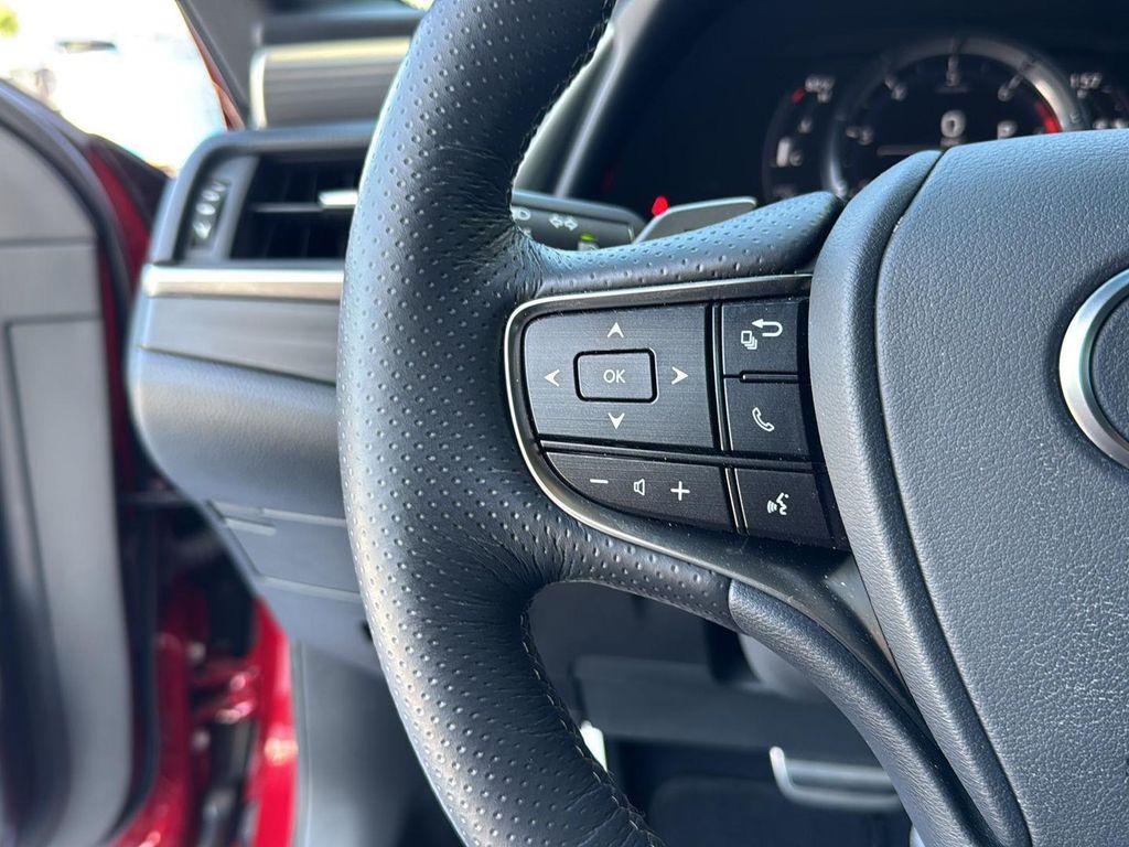 used 2019 Lexus ES 350 car, priced at $32,600