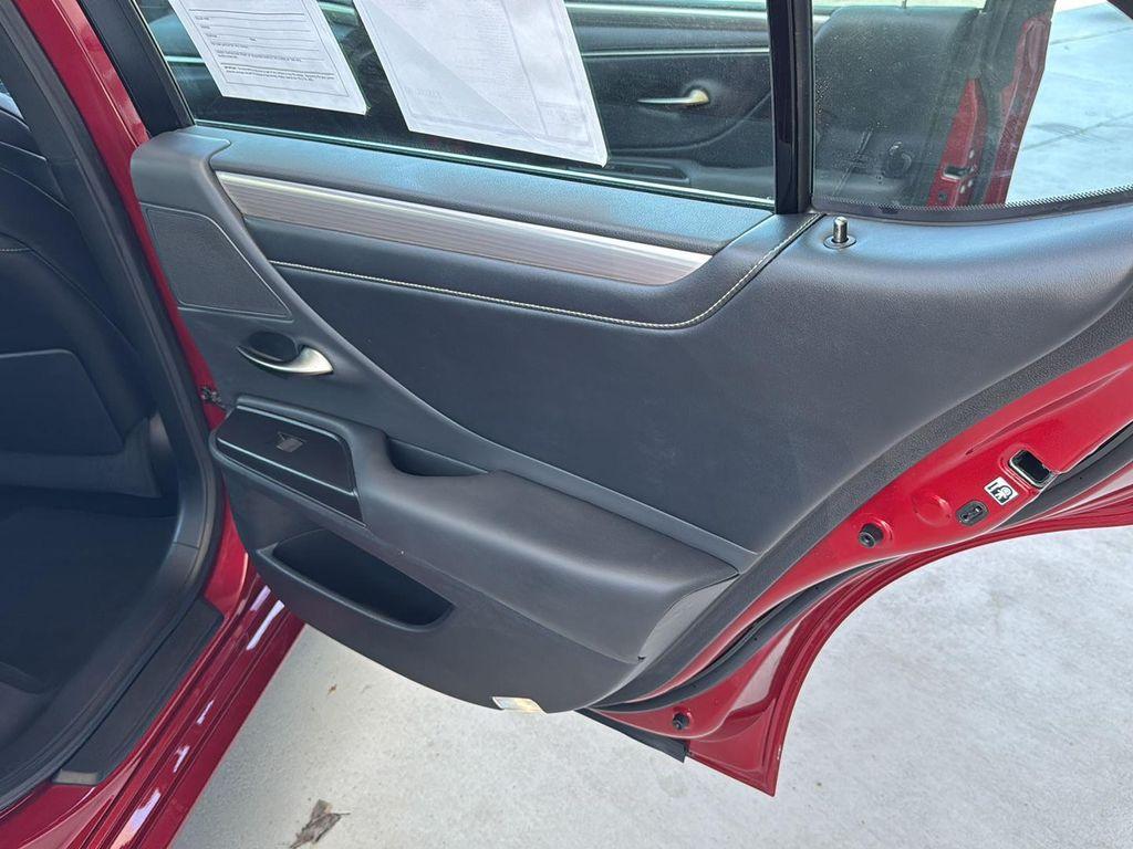used 2019 Lexus ES 350 car, priced at $32,600