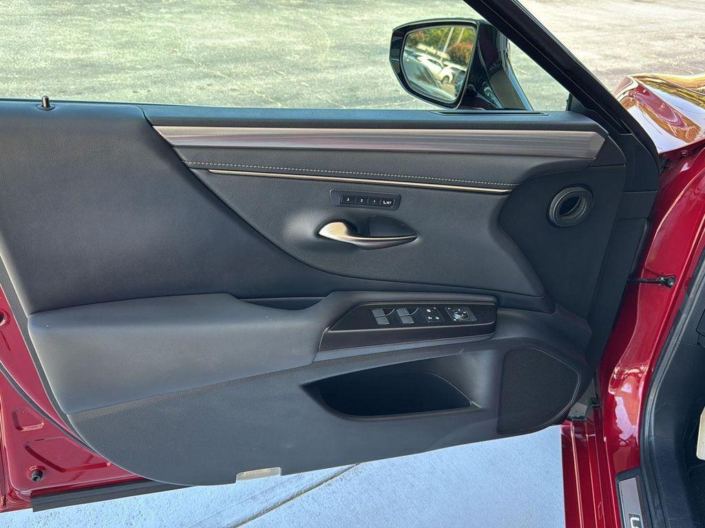 used 2019 Lexus ES 350 car, priced at $32,600