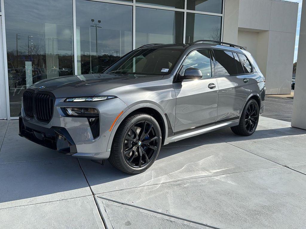 new 2026 BMW X7 car, priced at $104,385