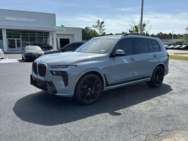 new 2025 BMW X7 car, priced at $98,505