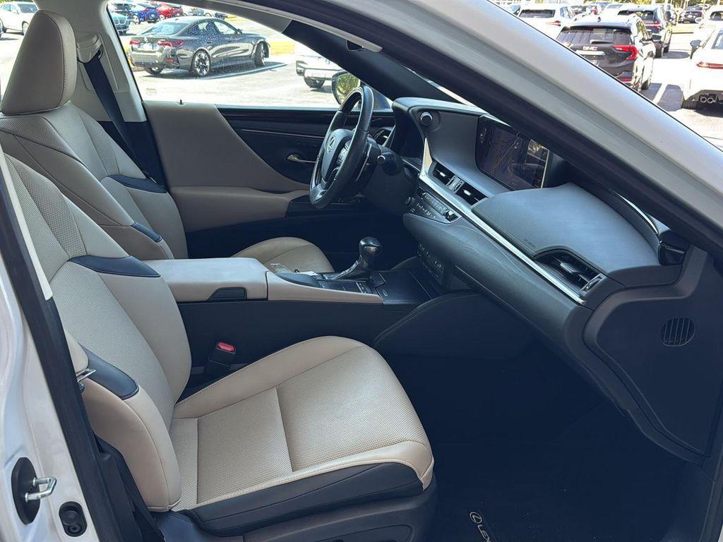 used 2020 Lexus ES 350 car, priced at $33,600