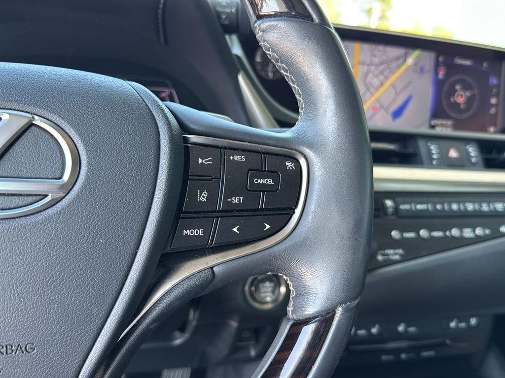 used 2020 Lexus ES 350 car, priced at $33,600