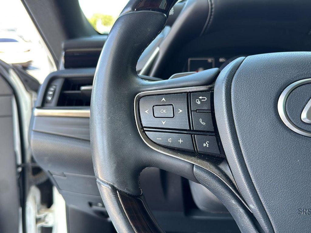 used 2020 Lexus ES 350 car, priced at $33,600