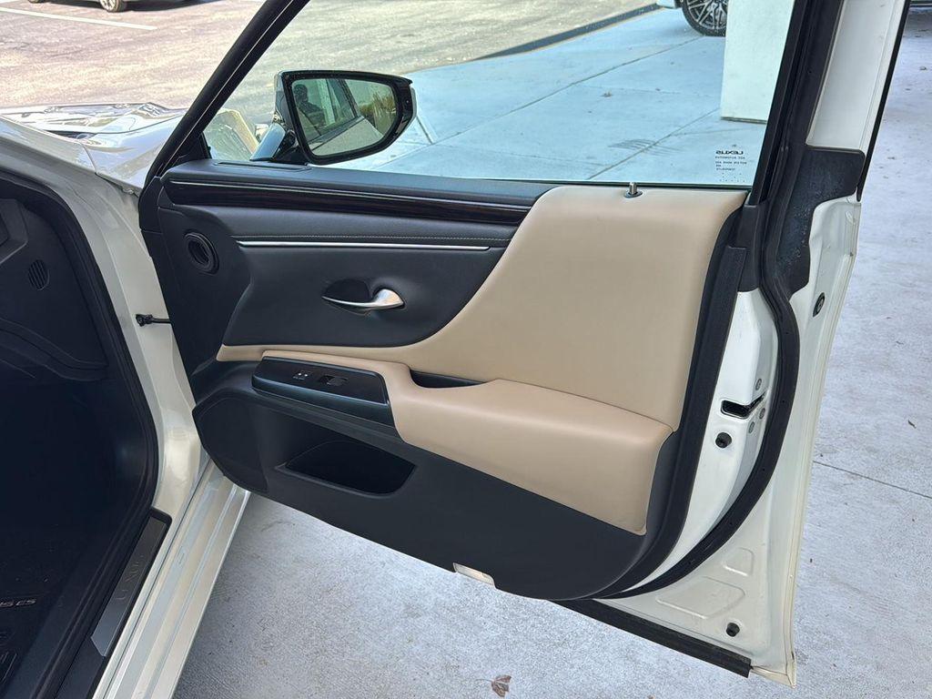 used 2020 Lexus ES 350 car, priced at $33,600