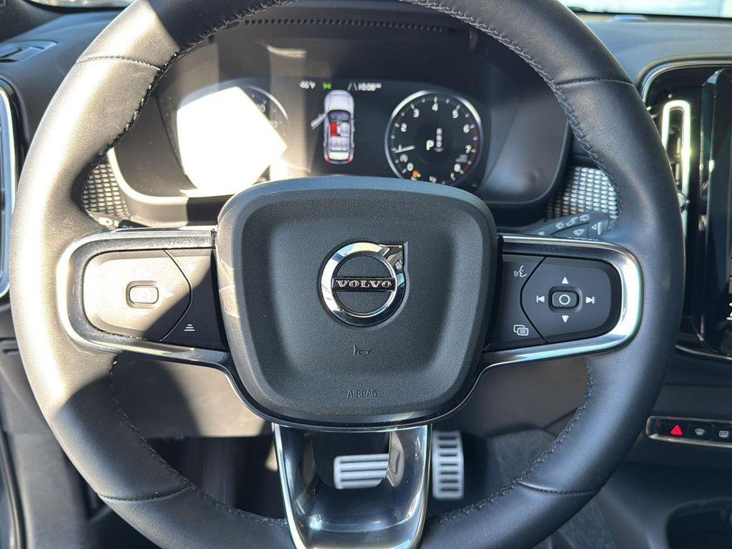 used 2022 Volvo XC40 car, priced at $27,806