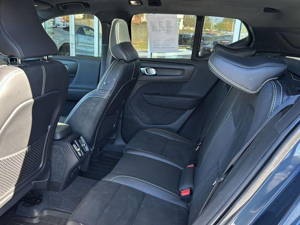 used 2022 Volvo XC40 car, priced at $27,806