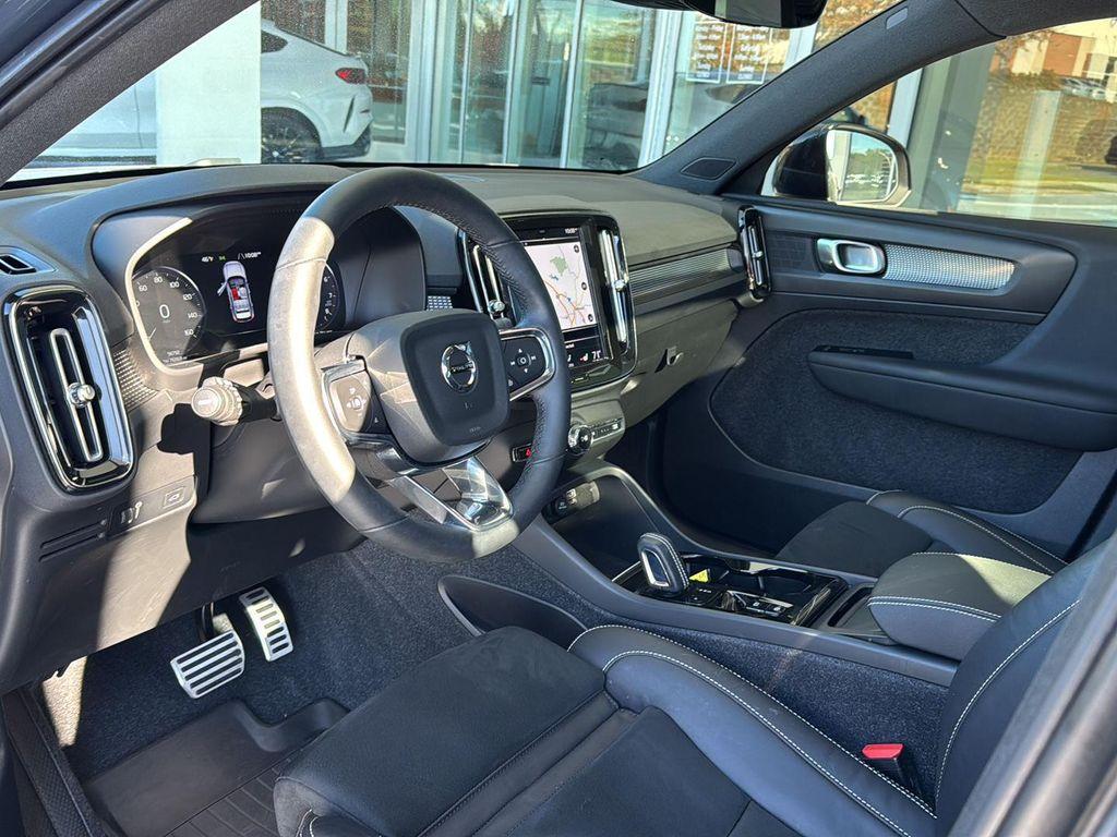 used 2022 Volvo XC40 car, priced at $27,806