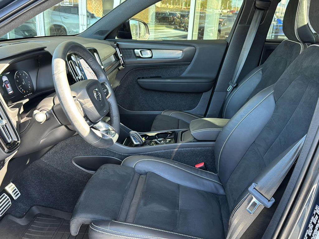 used 2022 Volvo XC40 car, priced at $27,806