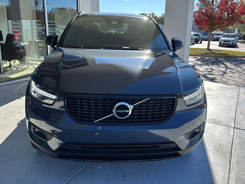used 2022 Volvo XC40 car, priced at $27,806