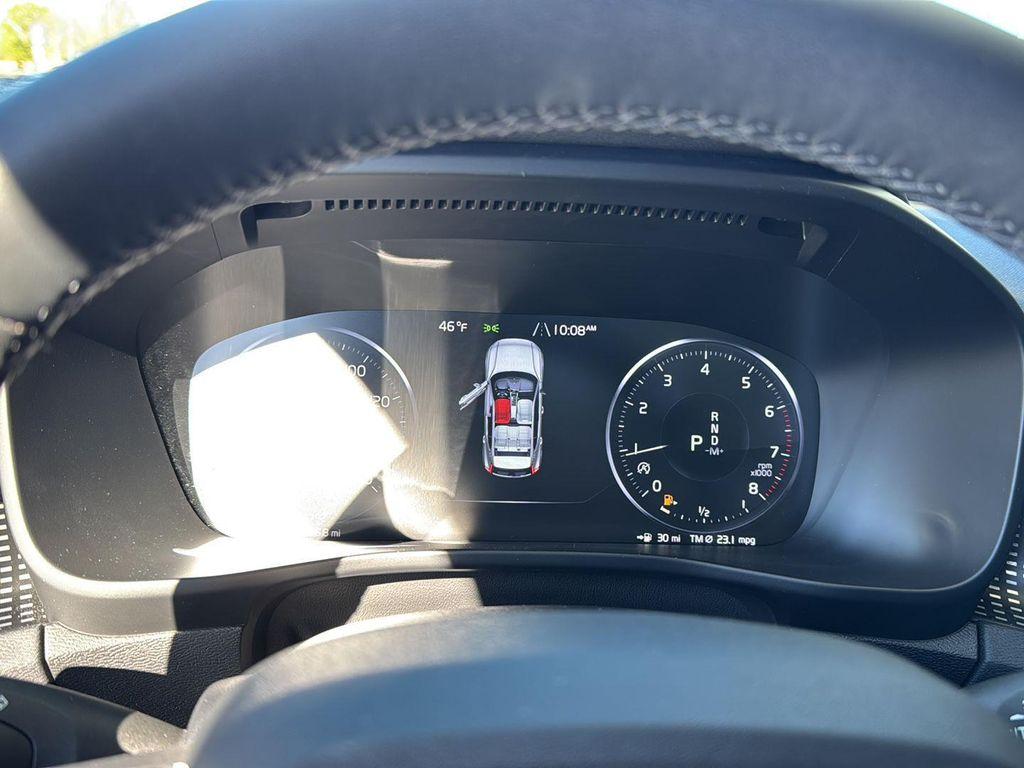 used 2022 Volvo XC40 car, priced at $27,806