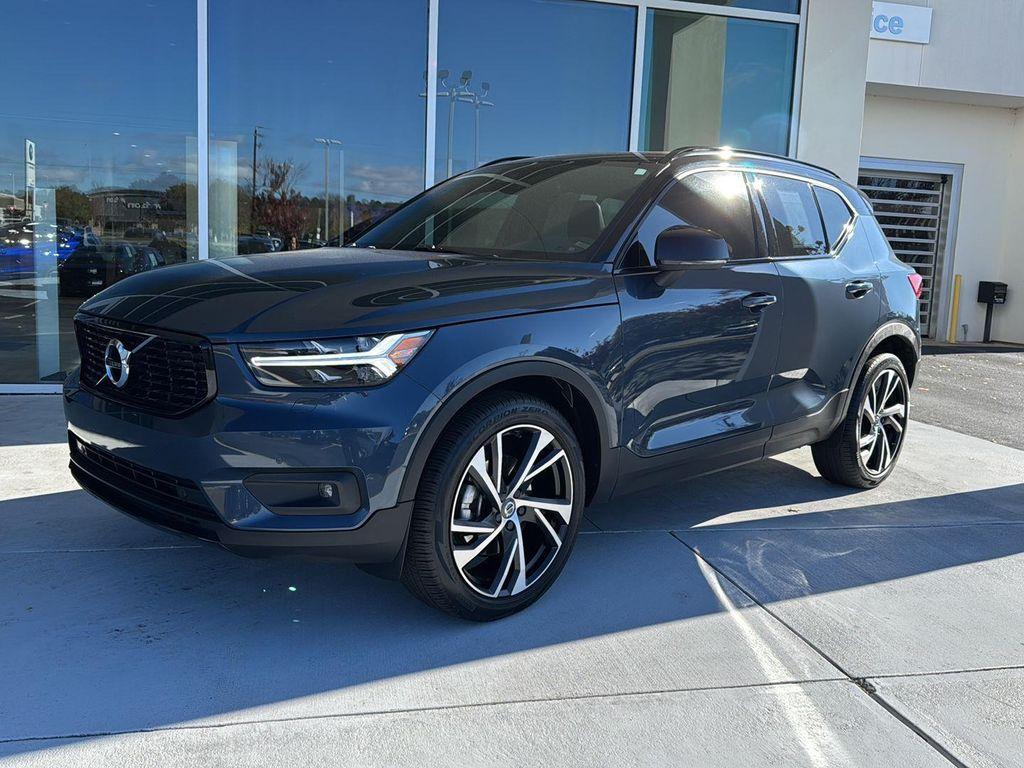 used 2022 Volvo XC40 car, priced at $27,806
