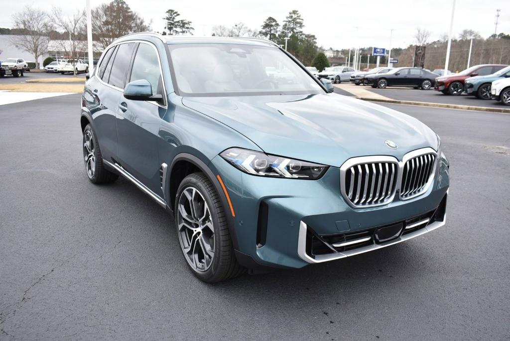 new 2024 BMW X5 car