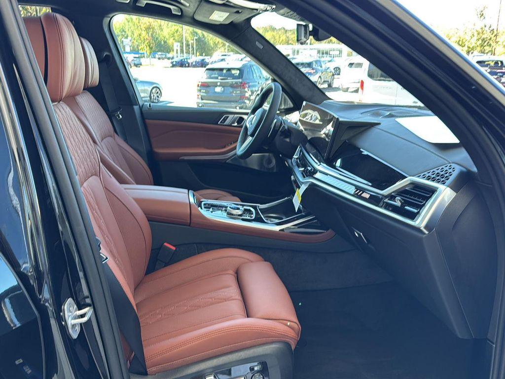 new 2026 BMW X7 car, priced at $131,455