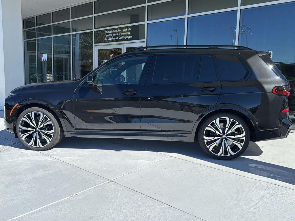 new 2026 BMW X7 car, priced at $131,455