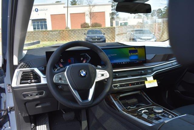 new 2024 BMW X7 car, priced at $90,195