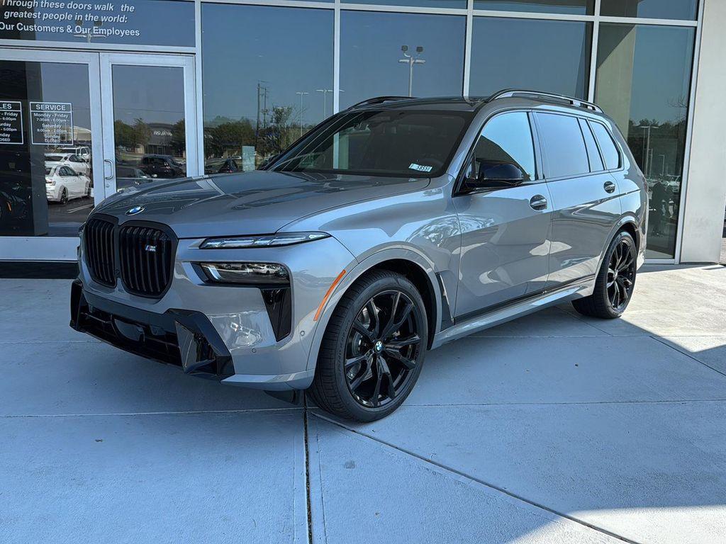 new 2026 BMW X7 car, priced at $127,280