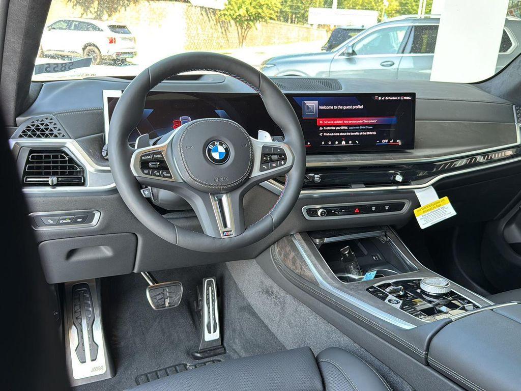 new 2026 BMW X7 car, priced at $127,280
