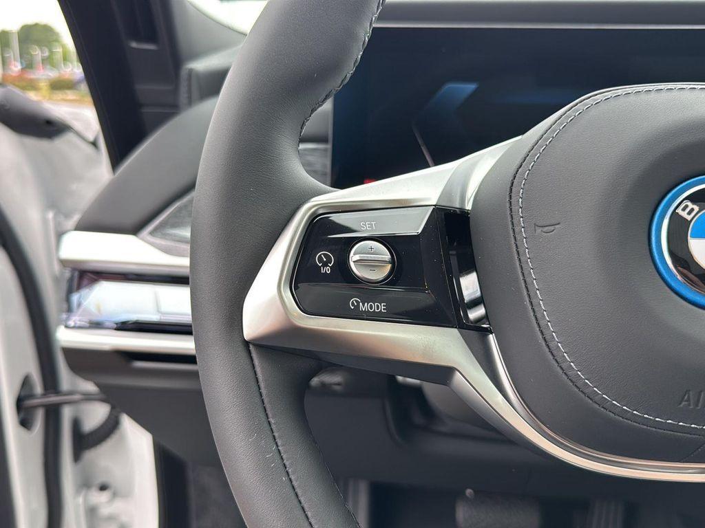 new 2025 BMW i7 car, priced at $127,125