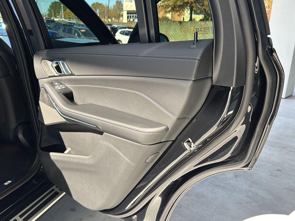 new 2026 BMW X7 car, priced at $105,635