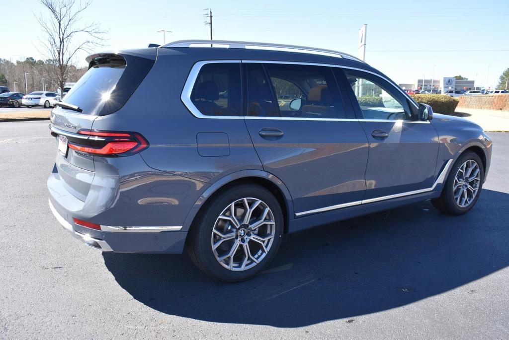 new 2024 BMW X7 car