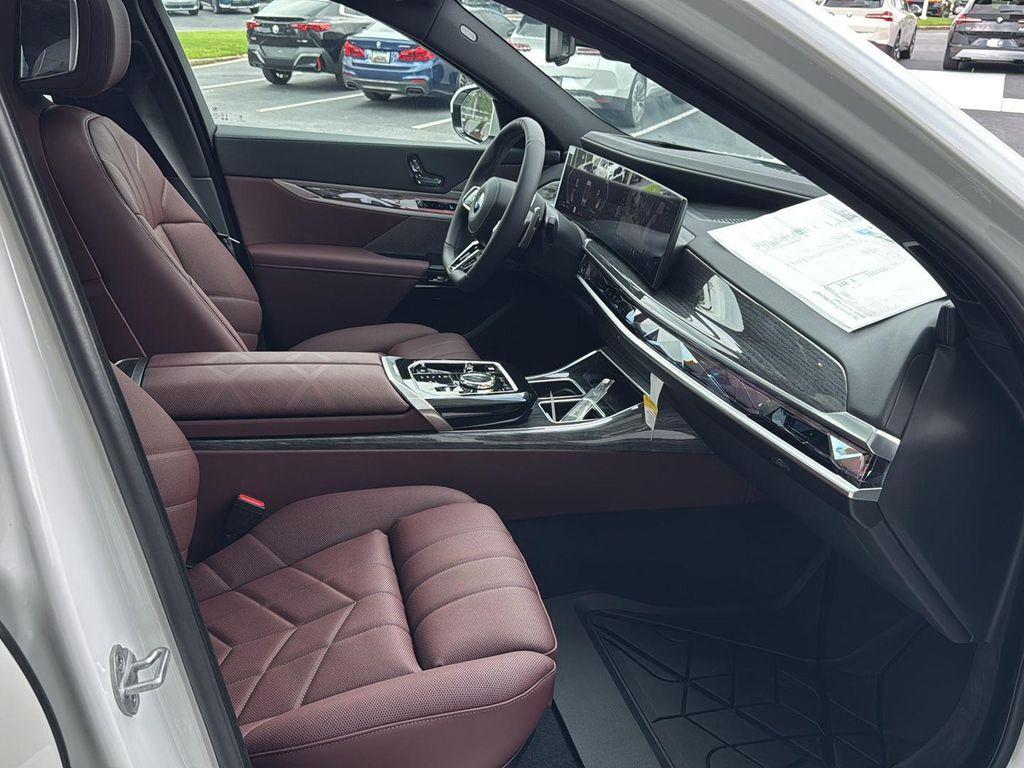 new 2025 BMW 760 car, priced at $129,135