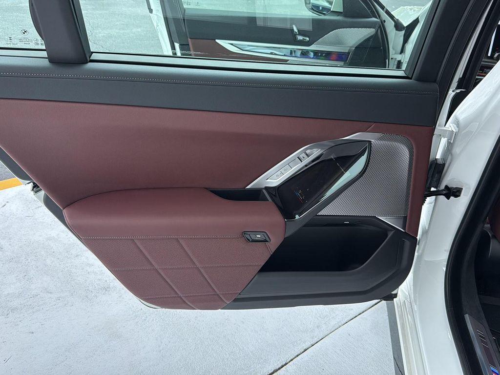new 2025 BMW 760 car, priced at $129,135