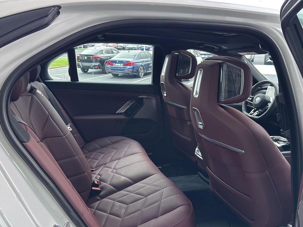 new 2025 BMW 760 car, priced at $129,135