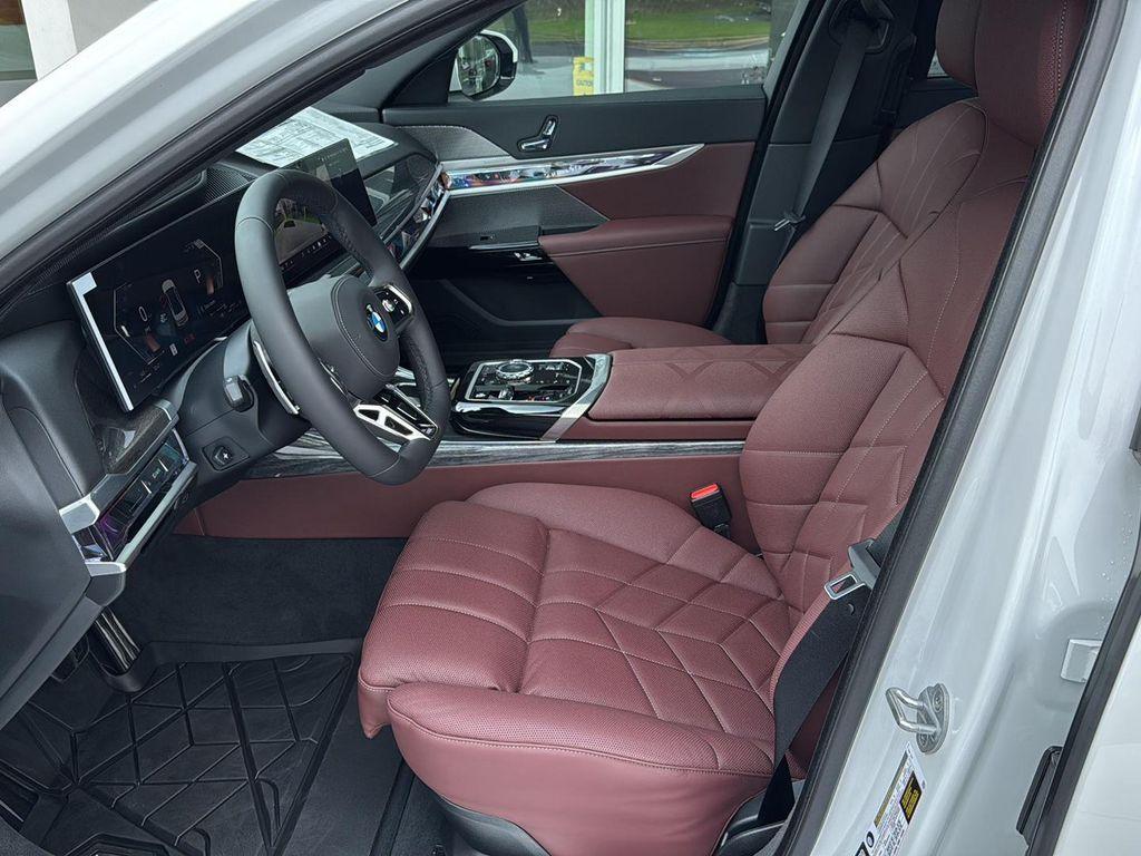 new 2025 BMW 760 car, priced at $129,135