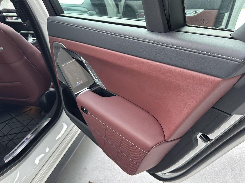 new 2025 BMW 760 car, priced at $129,135