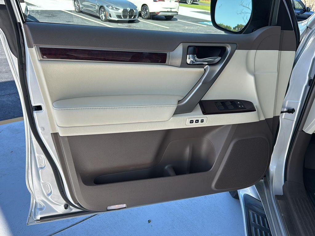 used 2017 Lexus GX 460 car, priced at $28,900
