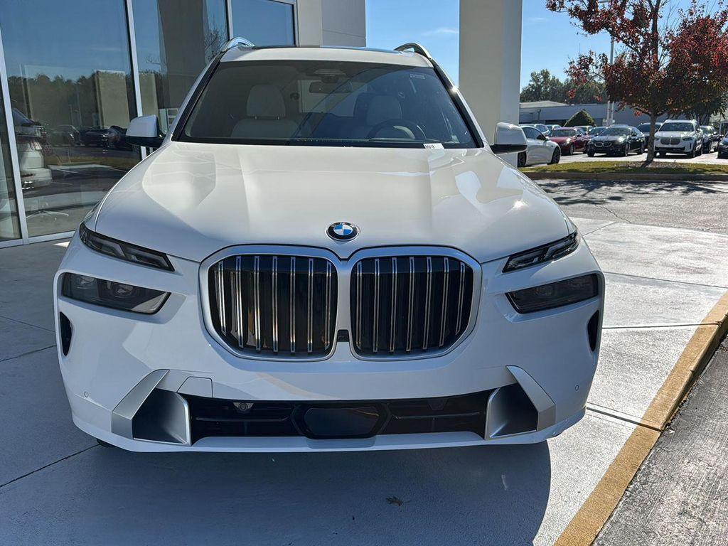 new 2026 BMW X7 car, priced at $96,005