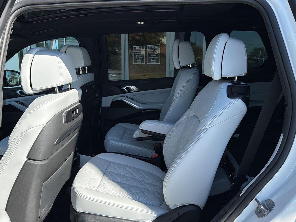 new 2026 BMW X7 car, priced at $96,005