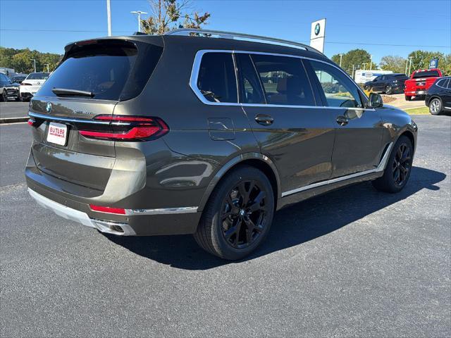 new 2025 BMW X7 car, priced at $92,420